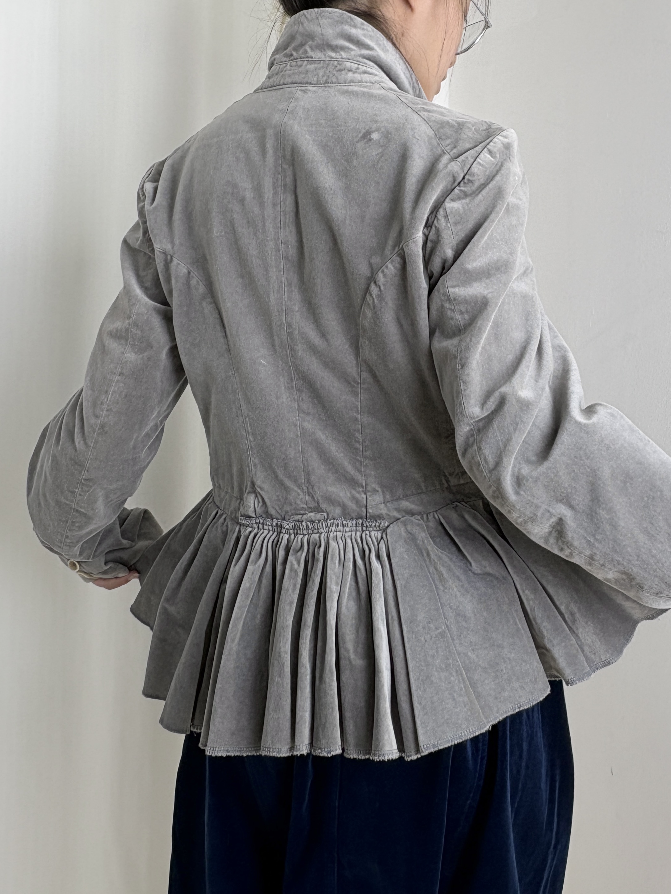 COMME COMME 天鹅绒小裙摆礼服夹克